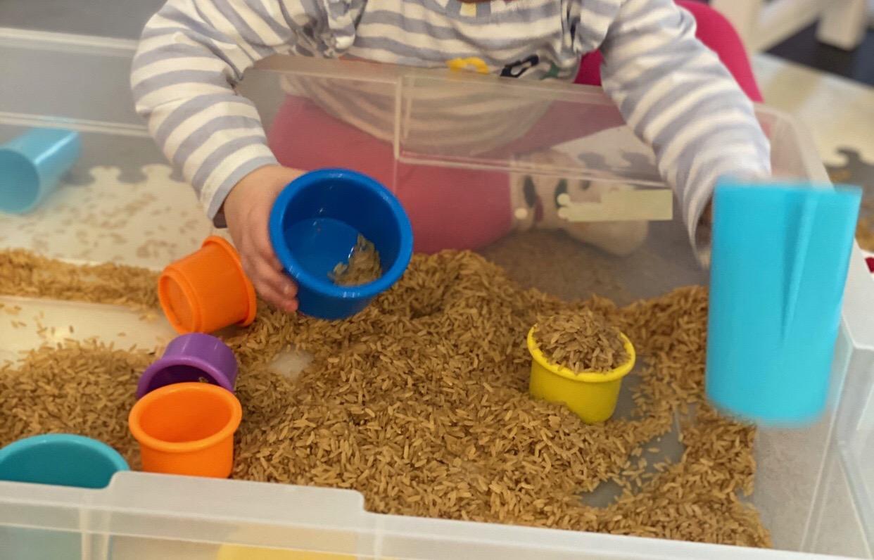 child doing science project